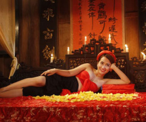 Phim hài Tết "hốt bạc" nhờ dàn hot girl nóng bỏng