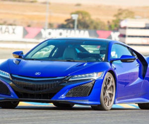 Acura NSX có giá bán khởi điểm từ 420.000 USD ở Trung Quốc