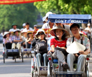 Du khách Trung Quốc đến Việt Nam đông chưa từng có
