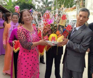 Dàn bê tráp toàn "cụ ông - cụ bà" lạ nhất từ trước đến nay