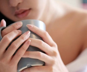 Một năm rồi chồng không muốn quan hệ với tôi mà toàn "tự xử"