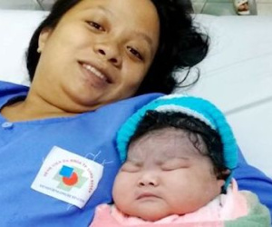 Sản phụ miền Tây sinh thường bé gái 5,2 kg vào cuối năm