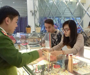 Cảnh báo với thủ đoạn lừa đảo mới tại các tiệm vàng