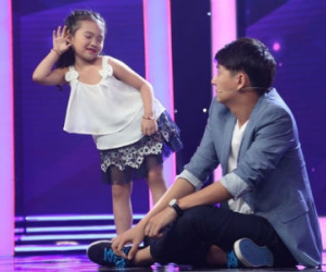 Trấn Thành thích thú nghe bé 5 tuổi hát ca khúc của Hari Won