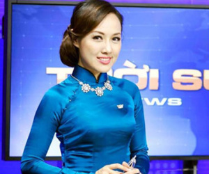 BTV Hoài Anh xinh đẹp nổi bật giữa dàn MC của VTV