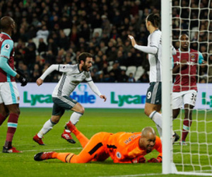 Man Utd thắng trận thứ sáu liên tiếp tại Ngoại hạng Anh
