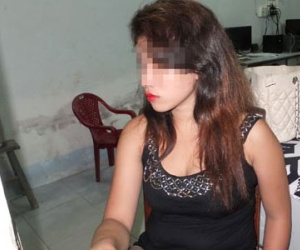 Thiếu nữ xinh như hot girl bị bắt vì trộm điện thoại