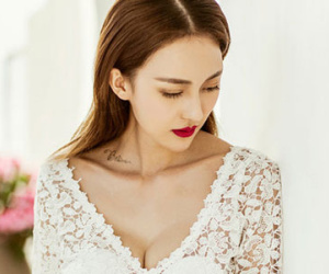 Đêm đầu tiên gần gũi, tôi sững sờ khi anh thẳng tay tát một cái trời giáng vào mặt