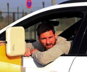 Messi mắc kẹt tại sân bay vì lý lo lãng xẹt