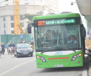Buýt nhanh "cõng" gần 30 nghìn lượt khách trong 3 ngày