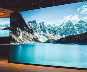 Sony ra mắt TV OLED 4K đầu tiên, không cần loa ngoài