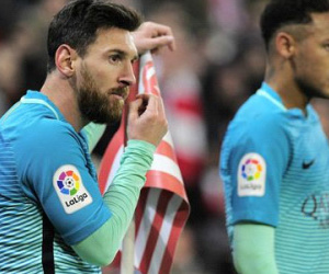 Barca nếm mùi thất bại ngay trong trận đầu năm