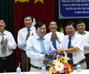 Bệnh viện nợ hơn 90 tỷ, giám đốc nghỉ việc có bất thường
