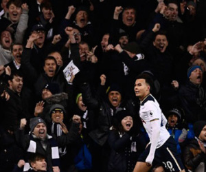 CĐV Tottenham lo lắng khi Dele Alli chói sáng