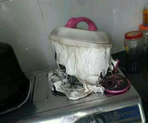 Đến nhà bạn trai chơi, cô gái khiến mẹ người yêu phải "khóc thét"