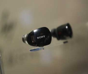 Sony giới thiệu tai nghe không dây nhỏ gọn