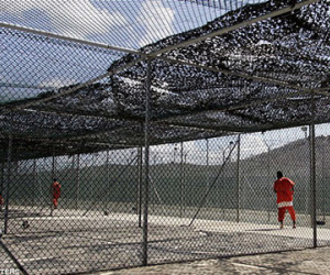 TT Obama chuyển hơn 20 tù nhân Guantanamo trước ngày ông Trump nhậm chức