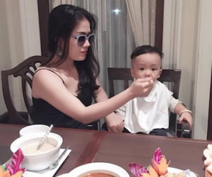 Bà mẹ Sài thành nổi tiếng Facebook với cách chăm con siêu đẳng
