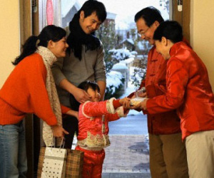 Chồng 5 năm không dám đưa con về nhà nội ăn Tết