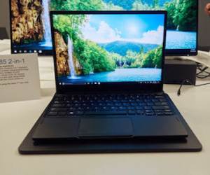Laptop đầu tiên thế giới tích hợp sạc không dây