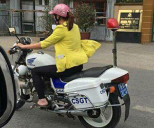 Điều tra vụ người mặc đồ dân sự điều khiển xe nghiệp vụ CSGT
