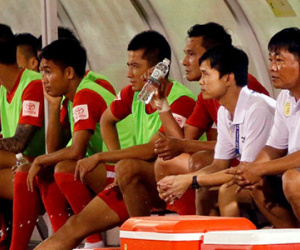Công Vinh ra quyết định kỷ luật nội bộ đầu tiên tại V-League