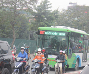 Hà Nội sẽ phạt cả xe buýt thường đi vào làn đường buýt nhanh qua camera giao thông