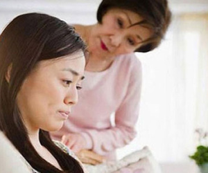 Mẹ đẻ "bóng gió" cấm con gái về nhà ngoại ăn Tết