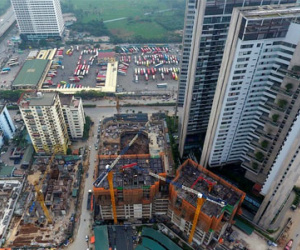 Những chung cư "vây hãm" bến xe Mỹ Đình