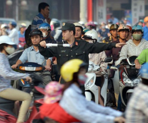 Huy động 200 CSCĐ chống ùn tắc dịp Tết
