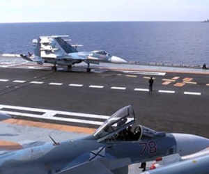 Khoảnh khắc đẹp của tàu sân bay Nga tham chiến ở Syria