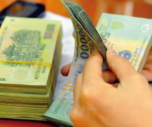 Tổng giám đốc được trả lương 300 triệu đồng/tháng