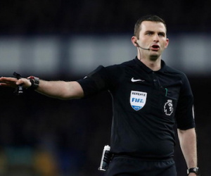 Trọng tài điều khiển trận MU vs Liverpool: Điềm may cho The Kop