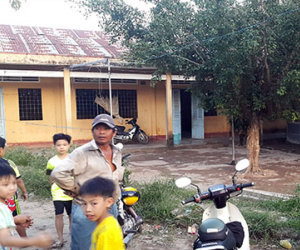 Giáo viên tiểu học ở miền Tây bị đâm chết tại trường