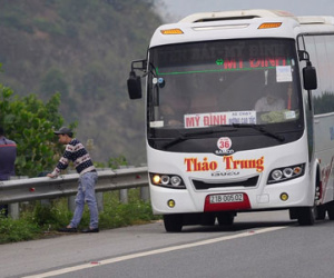 Nhà xe né camera bắt khách trên cao tốc Nội Bài