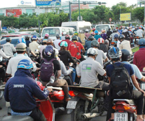 Đi cáp treo vào sân bay Tân Sơn Nhất?