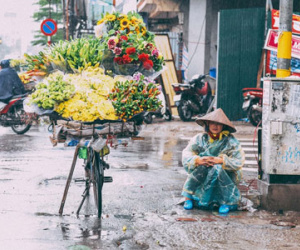 Những cảnh đời mưu sinh trong mưa lạnh