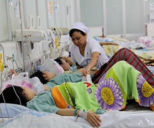 Sốt xuất huyết đe dọa thai phụ, còn nguy hiểm hơn Zika