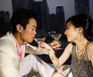 Sững sờ vì bộ mặt thật của “soái ca” hào hoa, phong độ