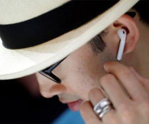 Apple đã “chơi bẩn” như thế nào khi xóa ứng dụng tìm AirPods?
