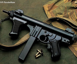 Beretta PM12 - Tiểu liên nổi tiếng của Ý có gì đặc biệt?