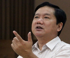 Ông Đinh La Thăng: "Một người về 10 người đón làm sao sân bay không quá tải"