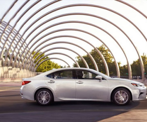 16.000 xe Lexus bị thu hồi tại Trung Quốc vì lỗi túi khí