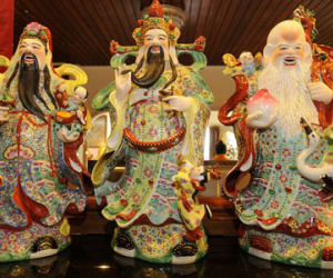 Bày tượng Phúc - Lộc - Thọ không đúng, Tam tinh ra khỏi nhà