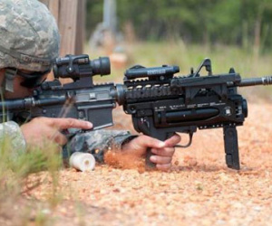 Súng phóng lựu cực khủng thay thế M203 huyền thoại