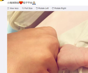 Đây là hình ảnh đầu tiên của quý tử nhà Angela Baby - Huỳnh Hiểu Minh