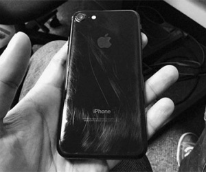 iPhone 7 Jet Black xước thê thảm