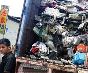 Châu Á đang ngập trong rác công nghệ