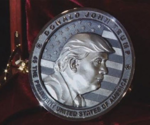 Công ty Nga đúc tiền vinh danh Donald Trump