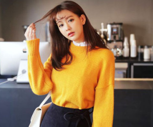 Nàng da ngăm đen chọn đồ mùa lạnh tone màu gì sẽ tôn da nhất?